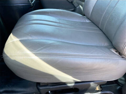 2022 GMC Savana 2500