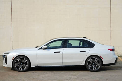 2023 BMW 7 Series 740i