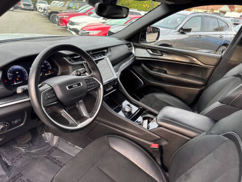 2022 Jeep Grand Cherokee L Altitude