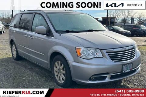 2016 Chrysler Town and Country for sale at Kiefer Kia in Eugene OR