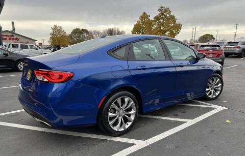 2015 Chrysler 200 S
