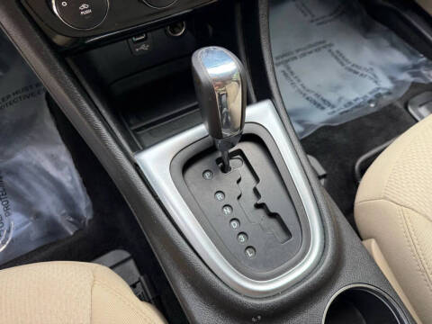 2012 Chrysler 200 LX