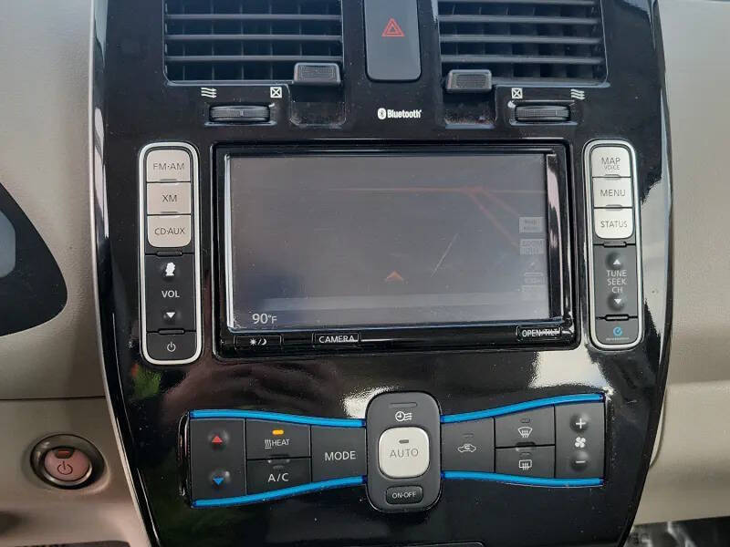 2014 Nissan LEAF SV
