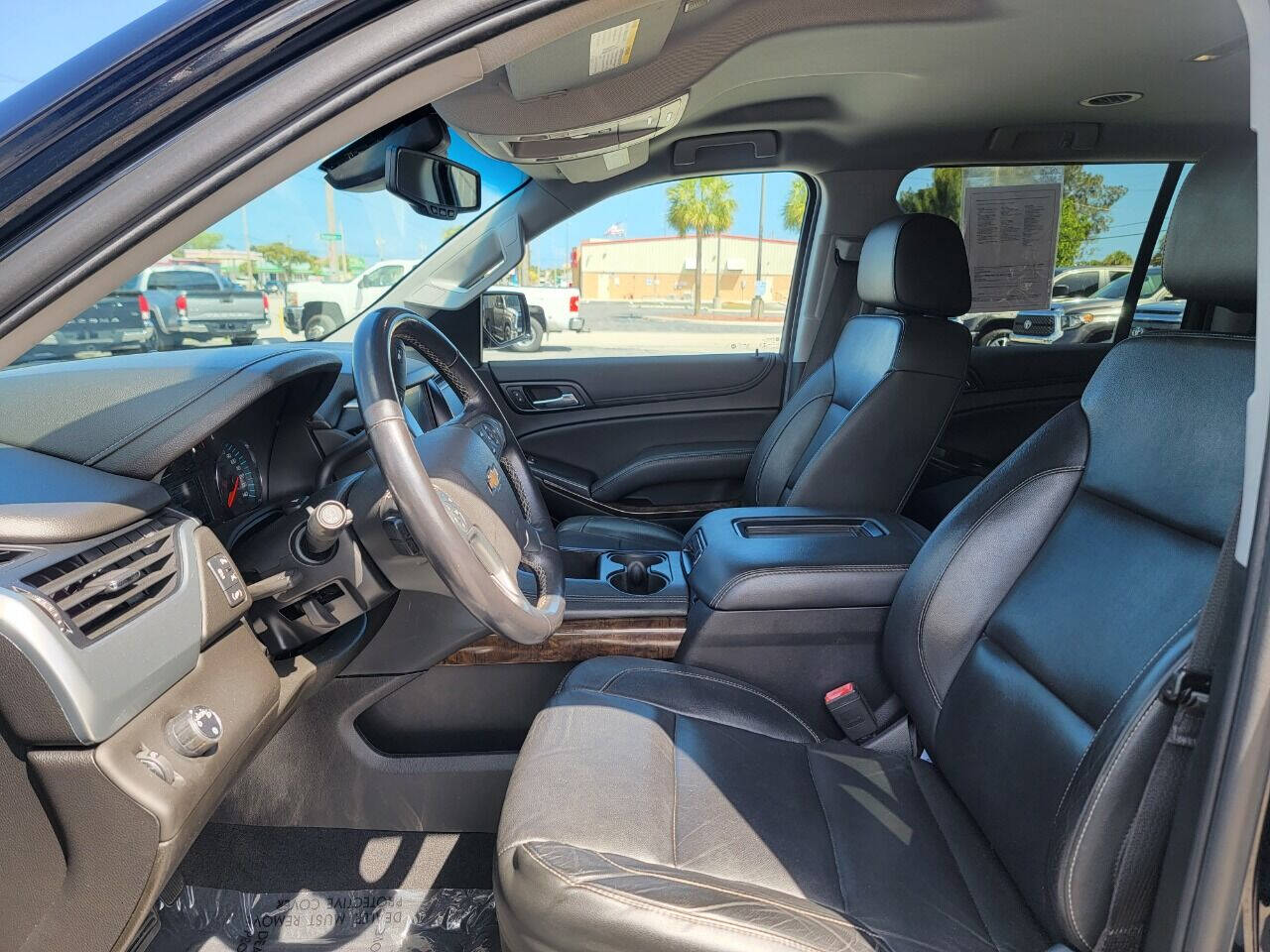 2018 CHEVROLET Suburban SUV / Crossover - $28,999