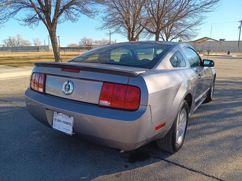 2007 Ford Mustang V6 Deluxe