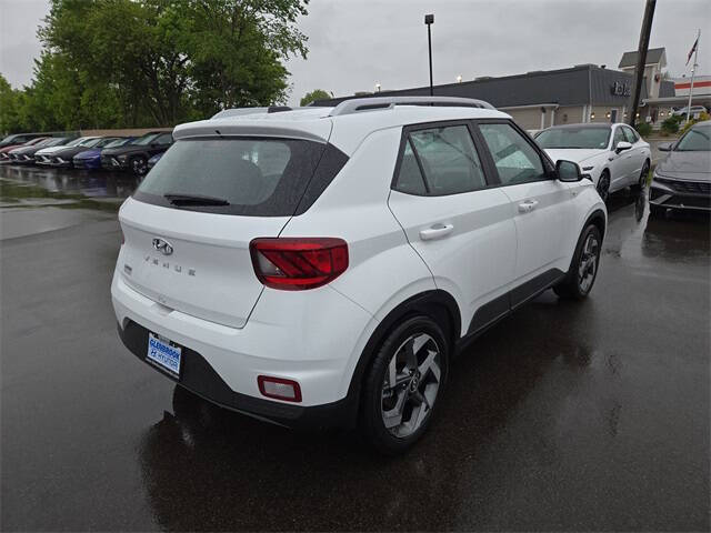 2025 Hyundai Venue SEL