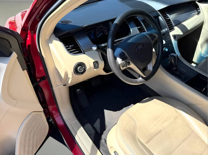 2016 Ford Taurus SEL