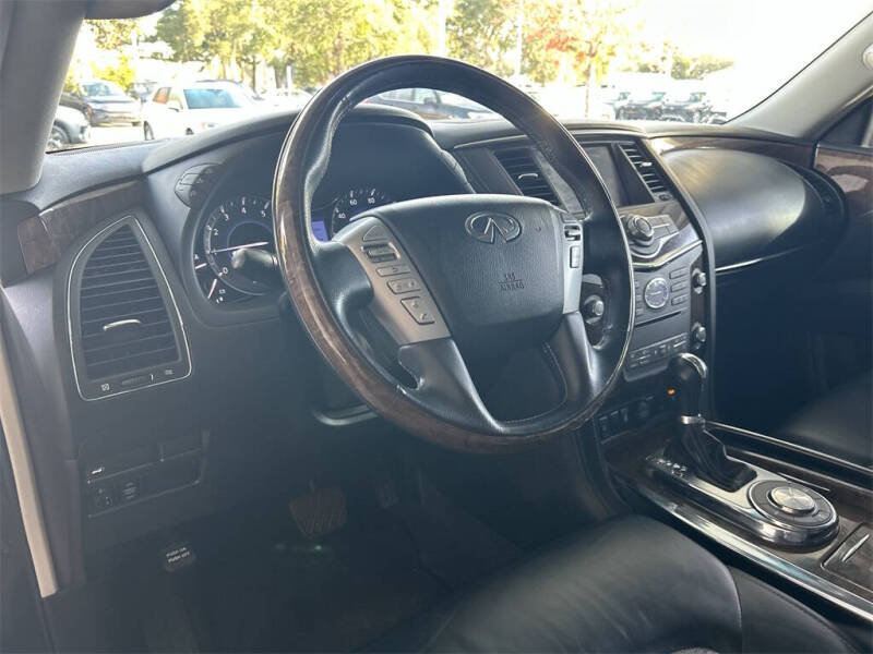 2017 Infiniti QX80