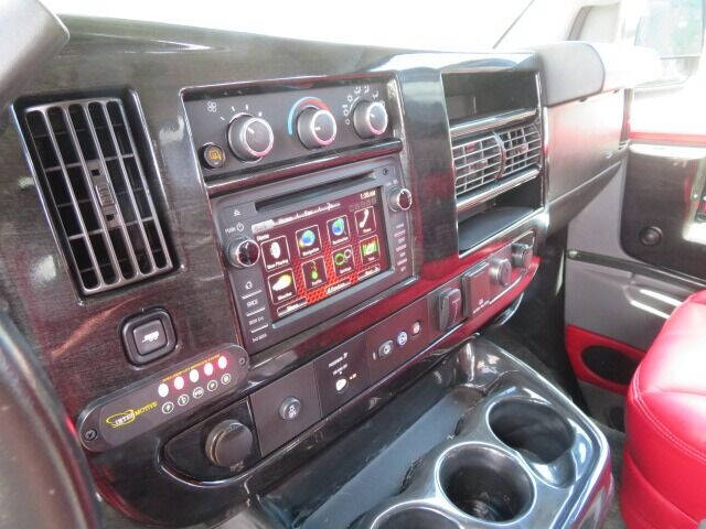 2018 GMC Savana 2500