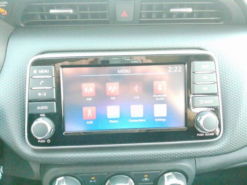 2025 Nissan Kicks Play S