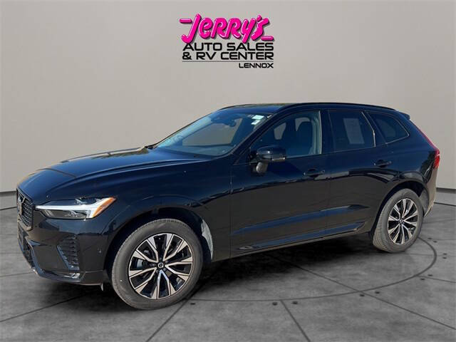 2025 Volvo XC60 B5 Plus Dark Theme