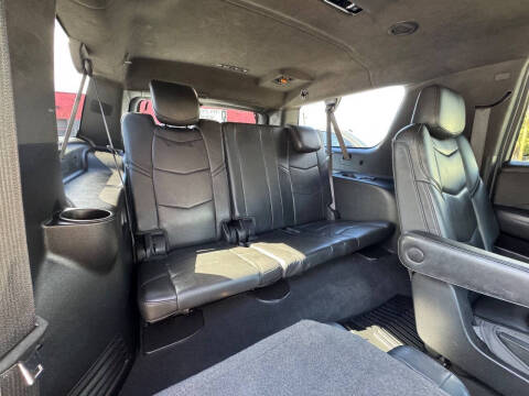2018 Cadillac Escalade ESV Platinum