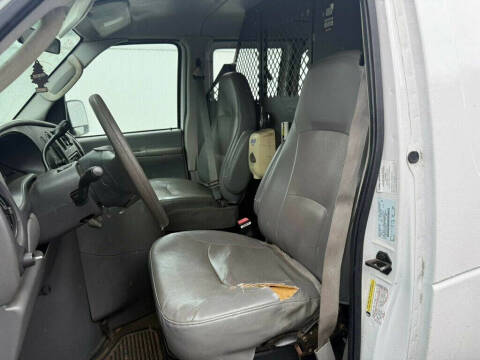 2005 Ford E-Series E-150