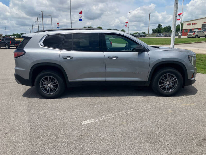 2025 GMC Acadia Elevation