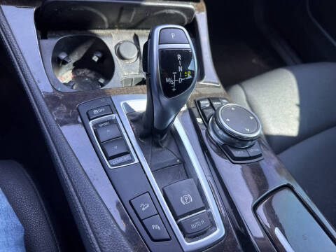 2016 BMW 5 Series 528i xDrive