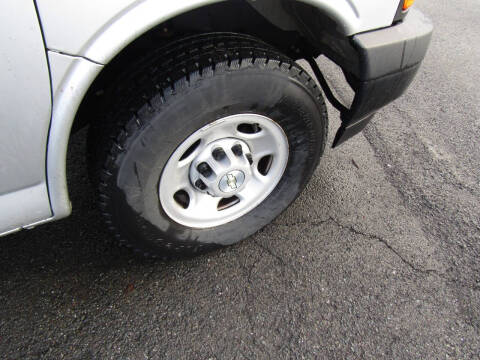 2022 Chevrolet Express 2500