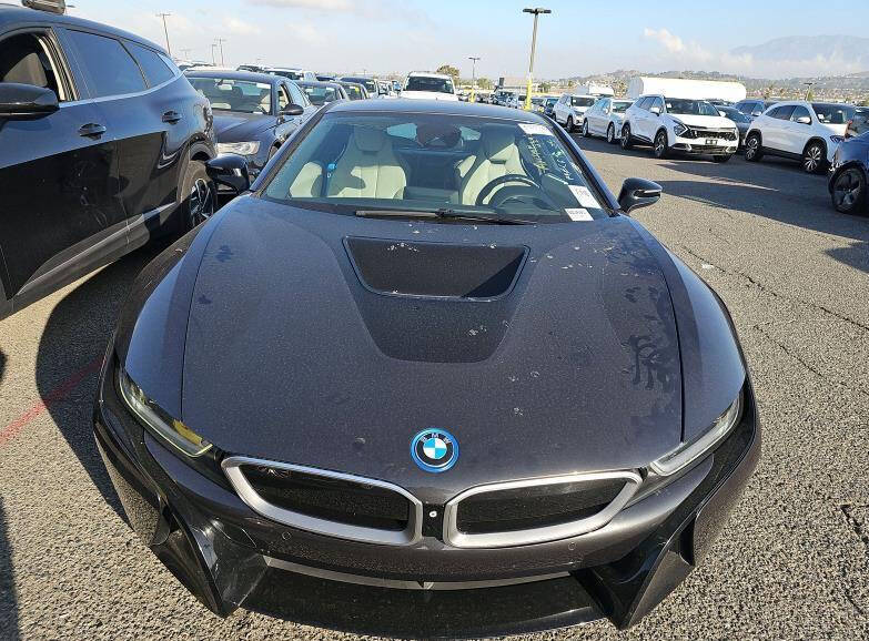 2015 BMW i8