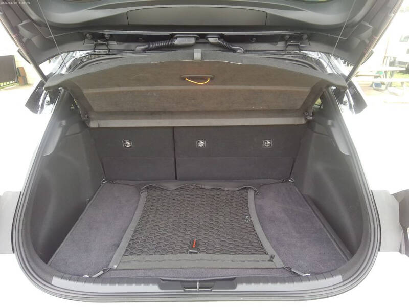 2022 Toyota Corolla Hatchback SE