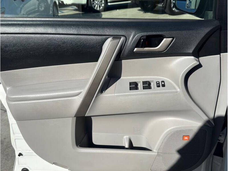 2008 Toyota Highlander Sport