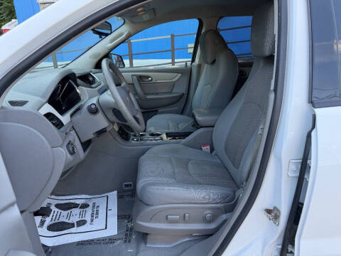 2017 Chevrolet Traverse LS