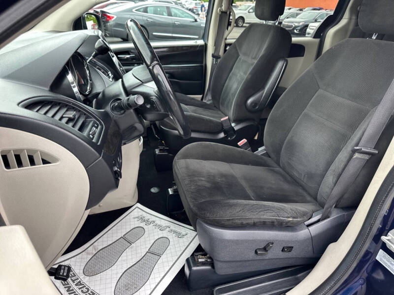 2017 Dodge Grand Caravan SE