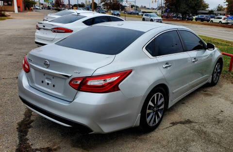 2017 Nissan Altima 2.5 SR