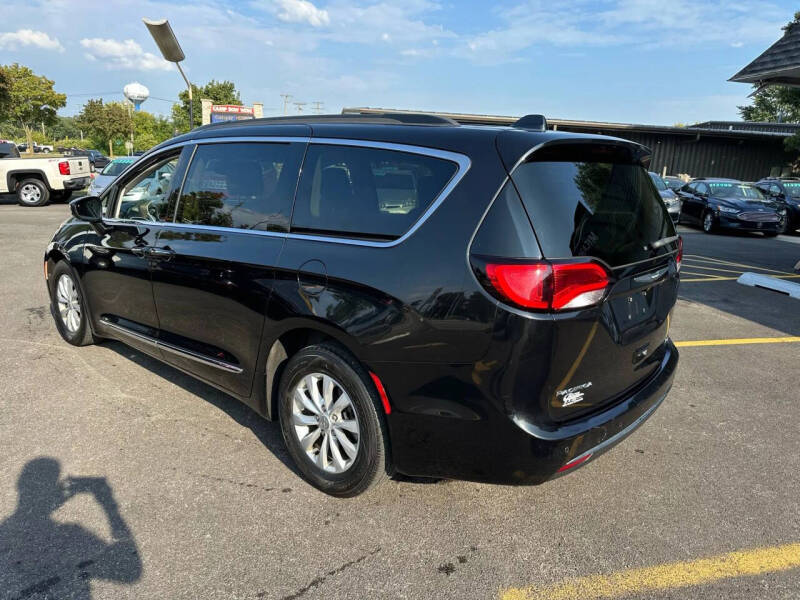 2017 Chrysler Pacifica