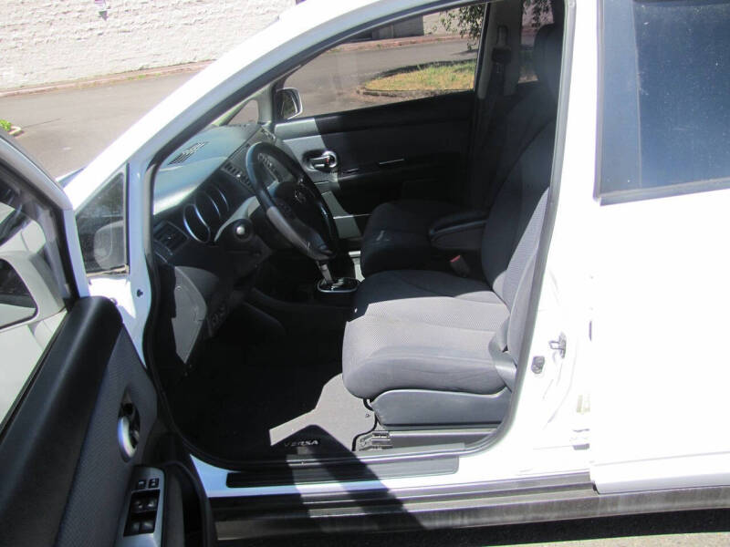 2009 Nissan Versa 1.8 SL