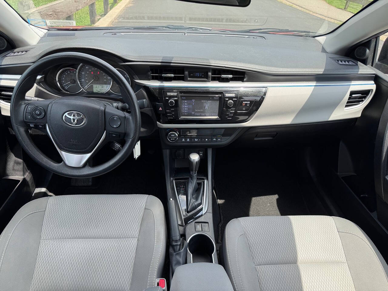 2015 Toyota Corolla 13