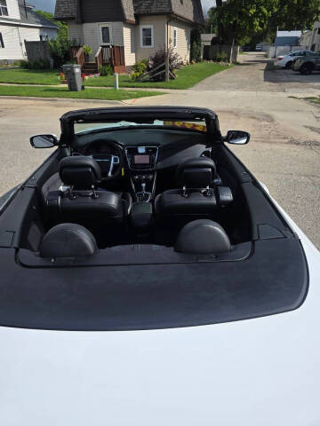 2012 Chrysler 200 S