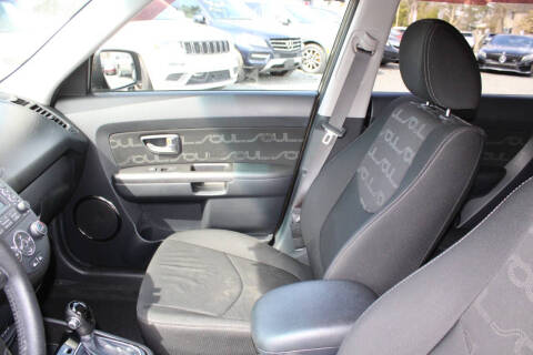 2012 Kia Soul +