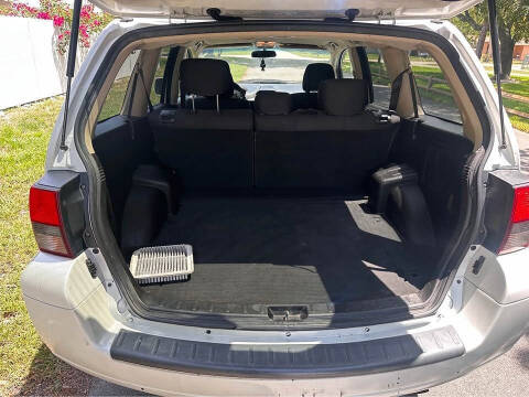 2011 Mitsubishi Endeavor LS