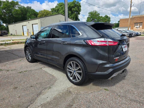 2020 Ford Edge Titanium