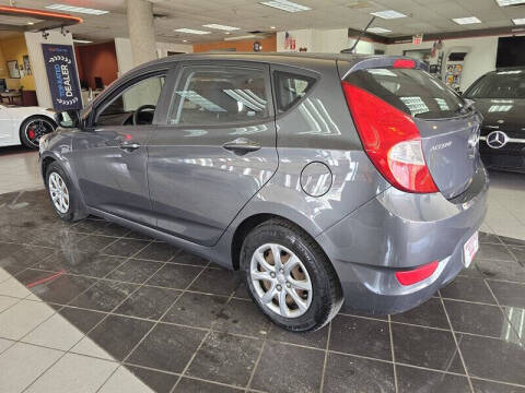 2012 Hyundai Accent GS