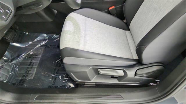 2025 Volkswagen ID.4 Pro