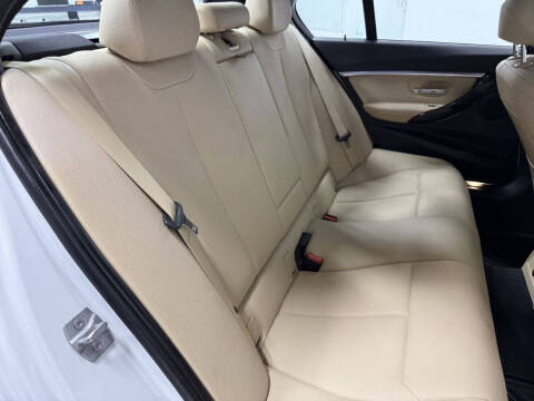 2017 BMW 3 Series 330i