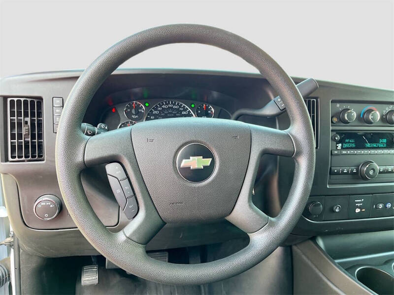 2024 Chevrolet Express 2500
