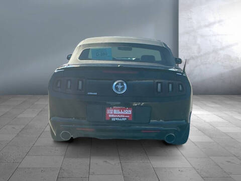 2013 Ford Mustang V6