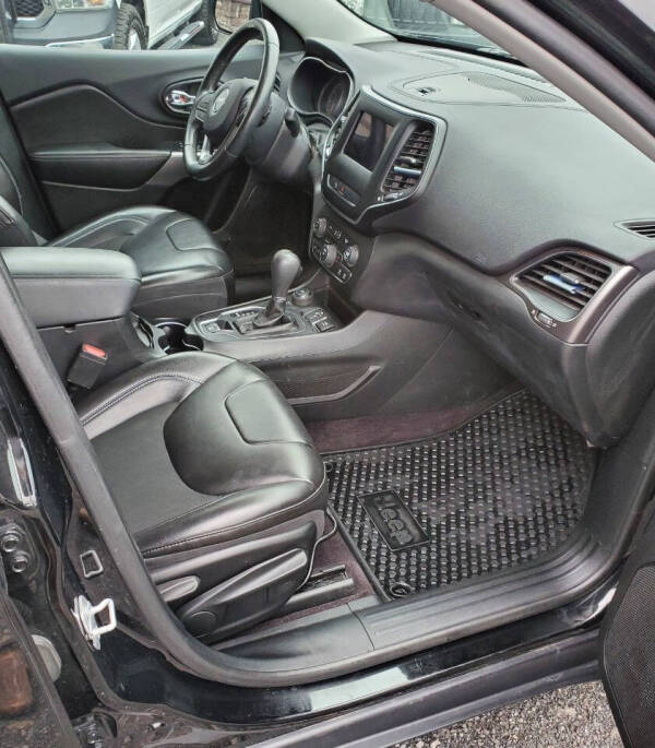 2019 Jeep Cherokee Latitude Plus