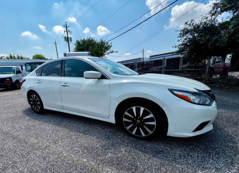 2018 Nissan Altima for sale at GATEWAY  FINANCE  INC - GATEWAY FINANCE INC in Houston TX