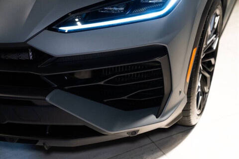 2025 Lamborghini Urus SE