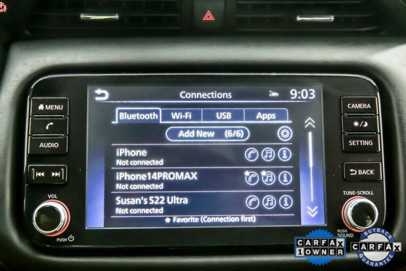 2022 Nissan Kicks SR