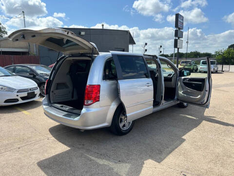 2012 Dodge Grand Caravan Crew