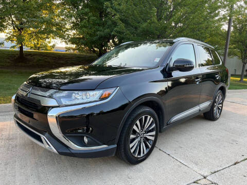 2020 Mitsubishi Outlander for sale at Denali Motors in Addison IL