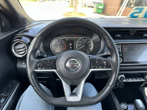 2019 Nissan Kicks SR