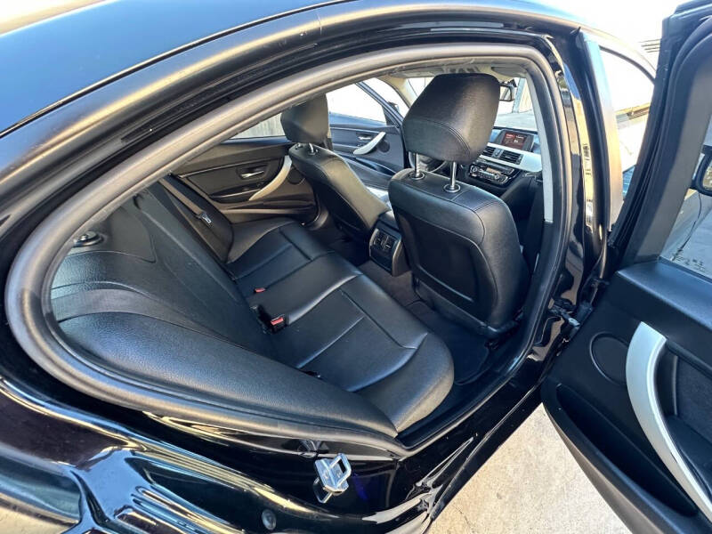 2018 BMW 3 Series 320i