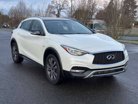 2017 Infiniti QX30 Premium