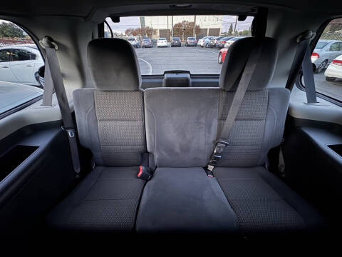 2013 Nissan Armada SV