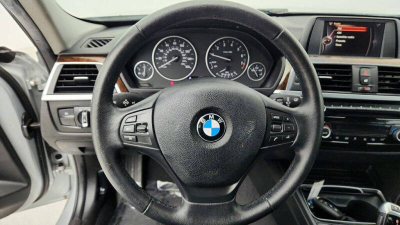 2017 BMW 3 Series 320i