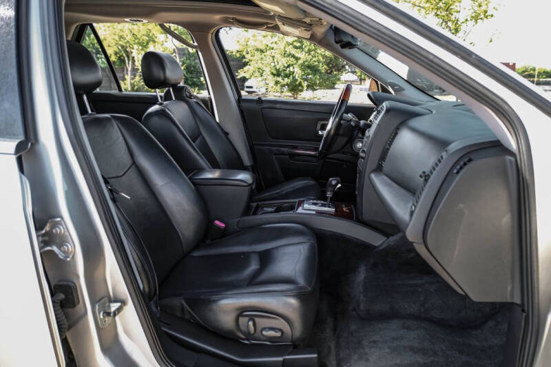 2004 Cadillac SRX